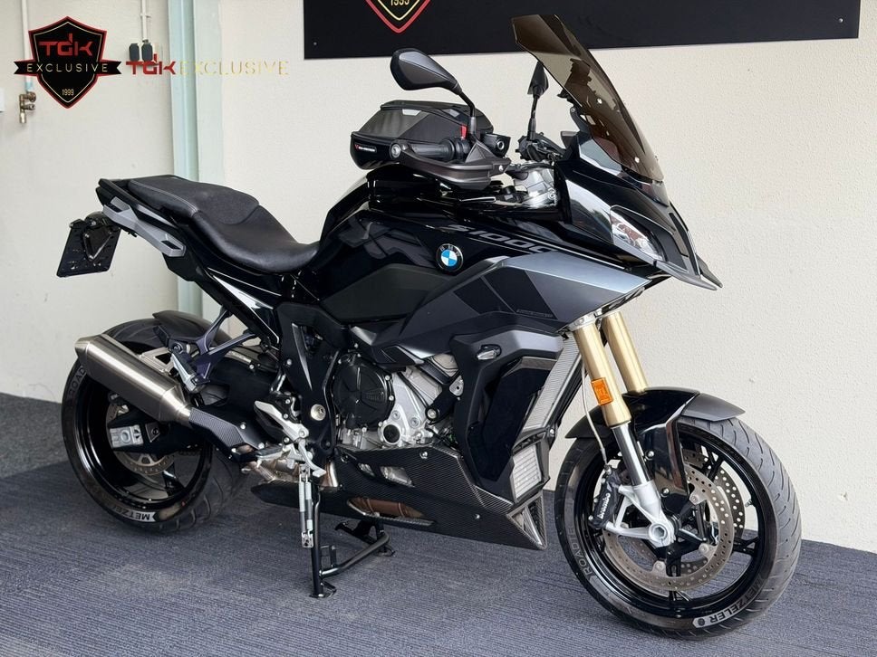 BMW S 1000 XR TRIPLE BLACK DYNAMIC NIEUWSTAAT S1000XR, Motoren, 4 cilinders, Motorrijbewijs A, Bedrijf, Onbekend