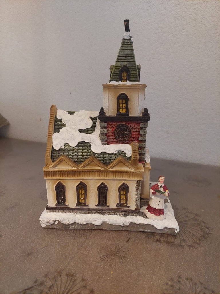 Kerstkerk met pastoor Kerstdorp LuVille / Dickensville stijl, Ophalen of Verzenden, Zo goed als nieuw