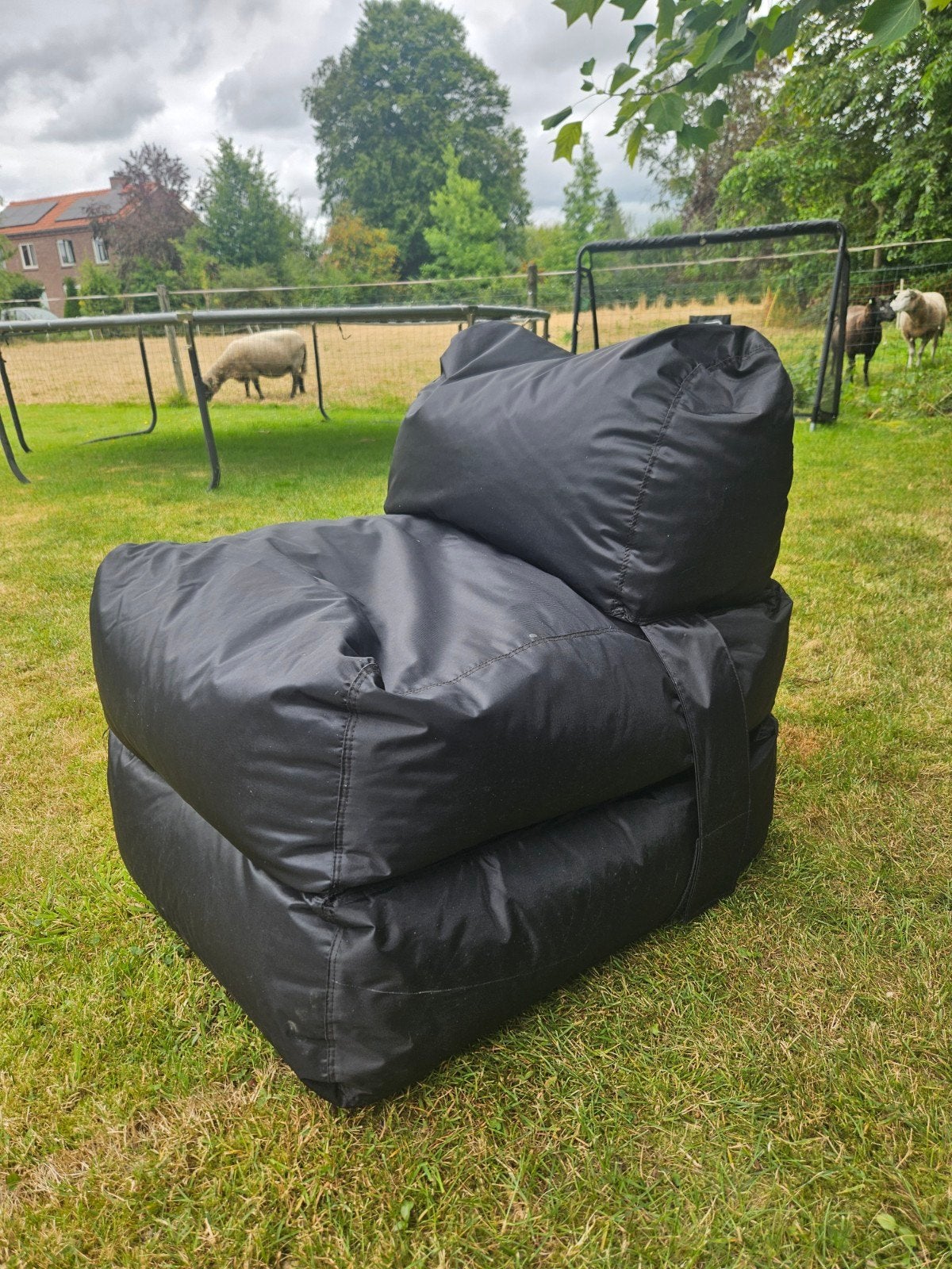 2x Poef Poef loungestoel / zitzak – ook als logeerbed te geb, Ophalen, Zwart