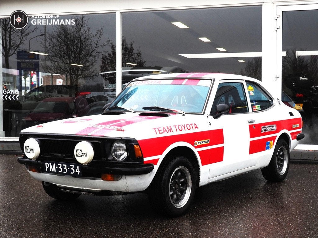 Toyota Corolla coupe SR ,Rally look, 5 versnel. dubb. carbur, Stof, Wit, Bedrijf, Handgeschakeld