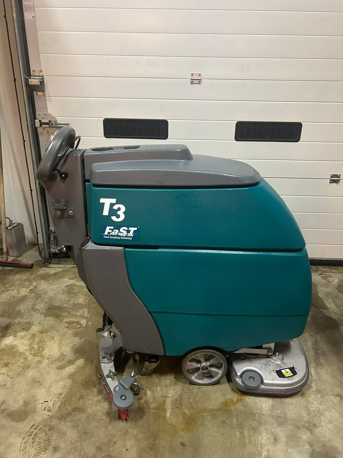 Schrobmachine Tennant T3, Ophalen of Verzenden, Zo goed als nieuw