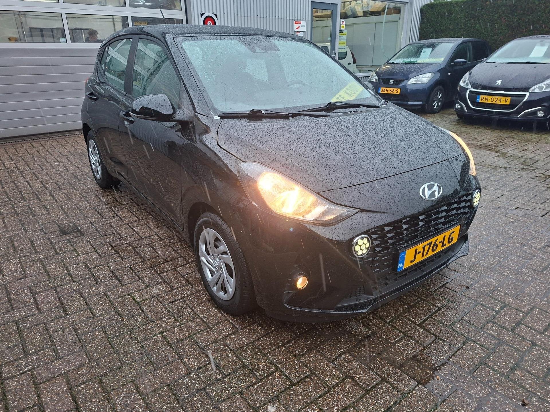 Foto 13 van Hyundai I10 1.0 Comfort Airco Lane Asist Car play