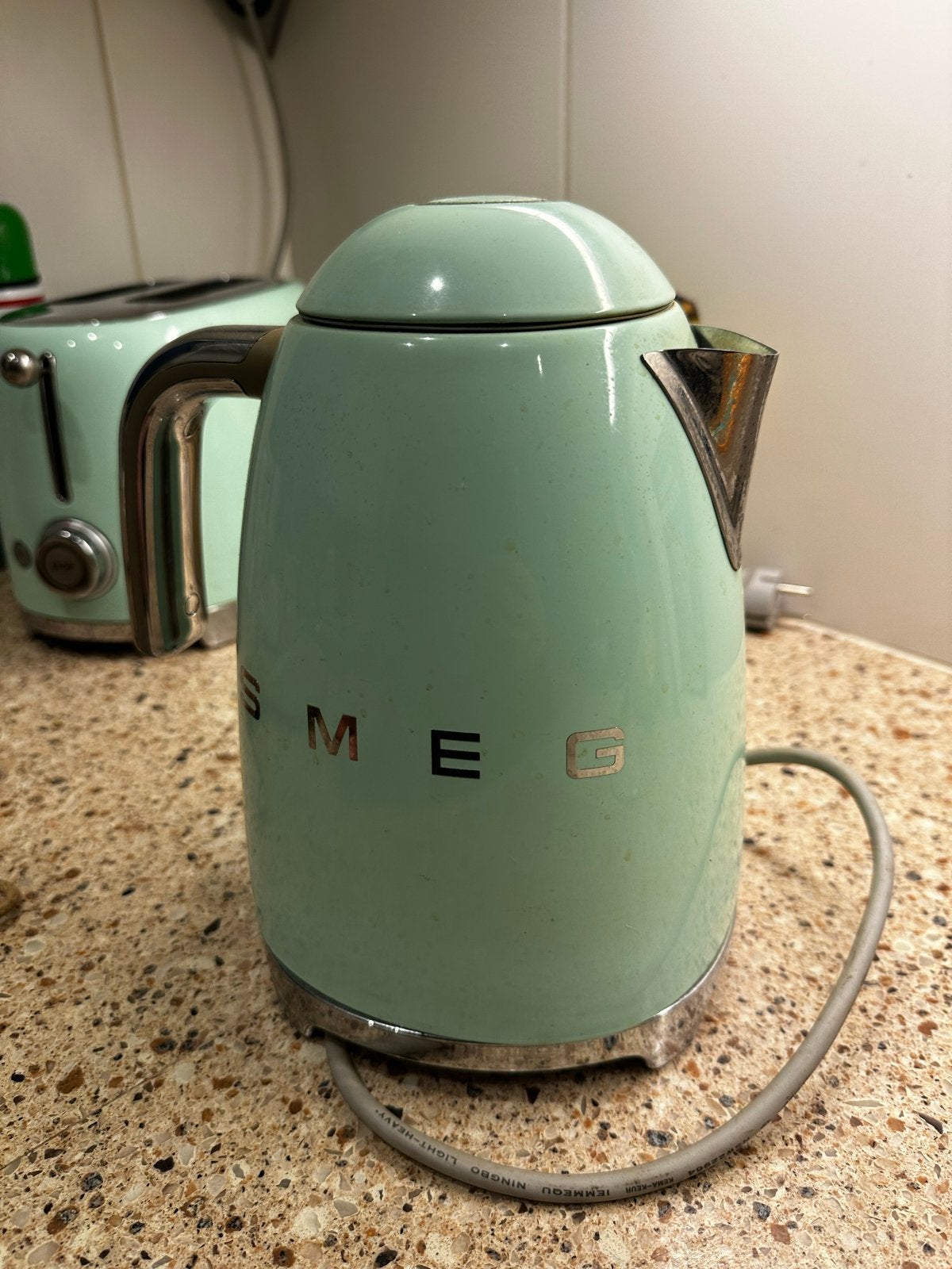 Smeg waterkoker mintgroen - retro stijl, 1.7L. Gebruikt, 1 tot 2 liter, Verzenden, Gebruikt