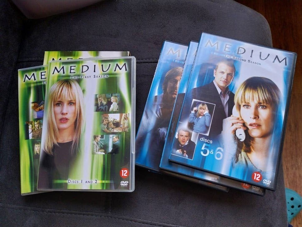 Medium DVD Serie - Seizoen 1 & 2, Boxset, Drama, Ophalen of Verzenden, Zo goed als nieuw