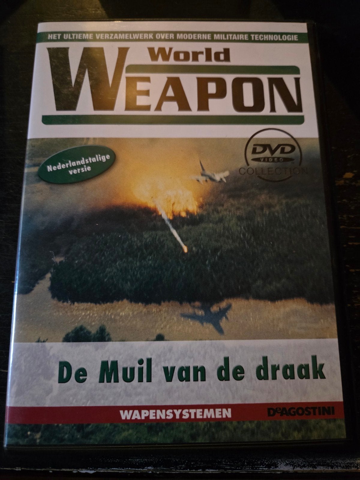 World Weapon De Muil van de draak, Alle leeftijden, Ophalen of Verzenden, Zo goed als nieuw, Oorlog of Misdaad