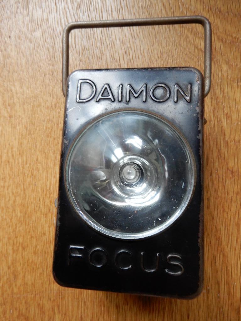 Militaria plaza WW2 zaklamp, Verzamelen, Militaria | Tweede Wereldoorlog, Ophalen of Verzenden, Overige soorten, Nederland, Overige typen