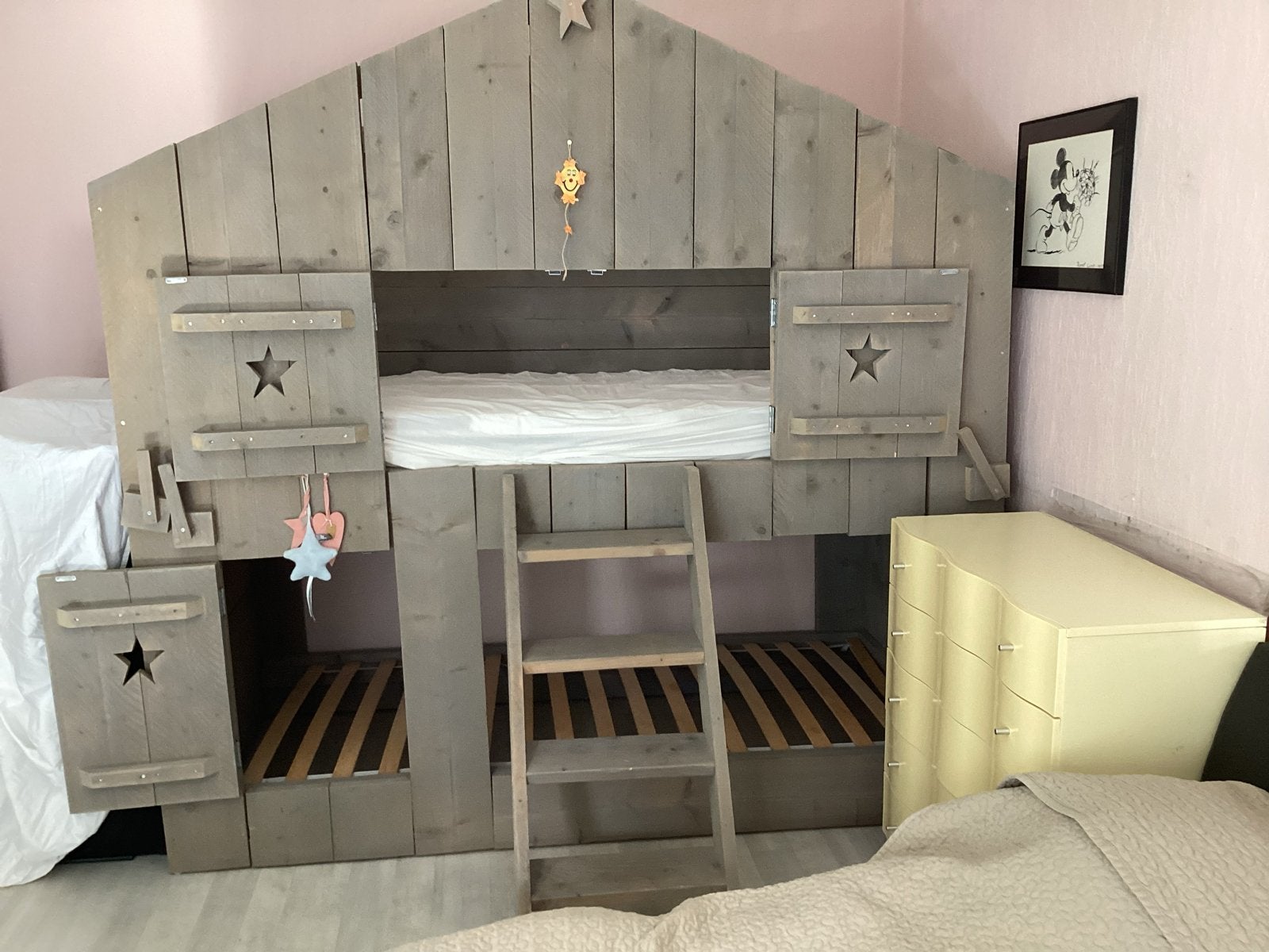 Uniek Houten Stapelbed/Huisbed - Grijs, Ophalen, Gebruikt, 90 cm, Tweepersoons