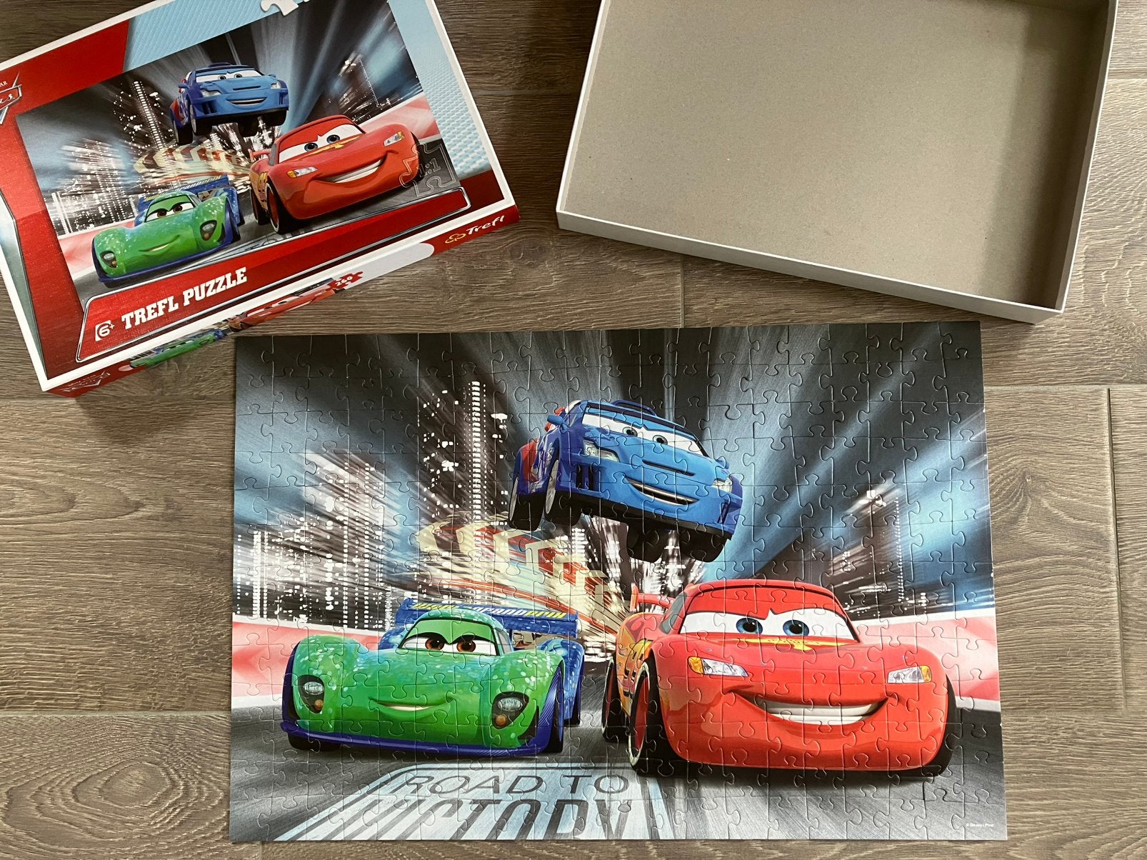 Cars puzzel 6+ trefl 260 stuks zgan, Ophalen of Verzenden, 10 tot 50 stukjes, Zo goed als nieuw, 6 jaar of ouder