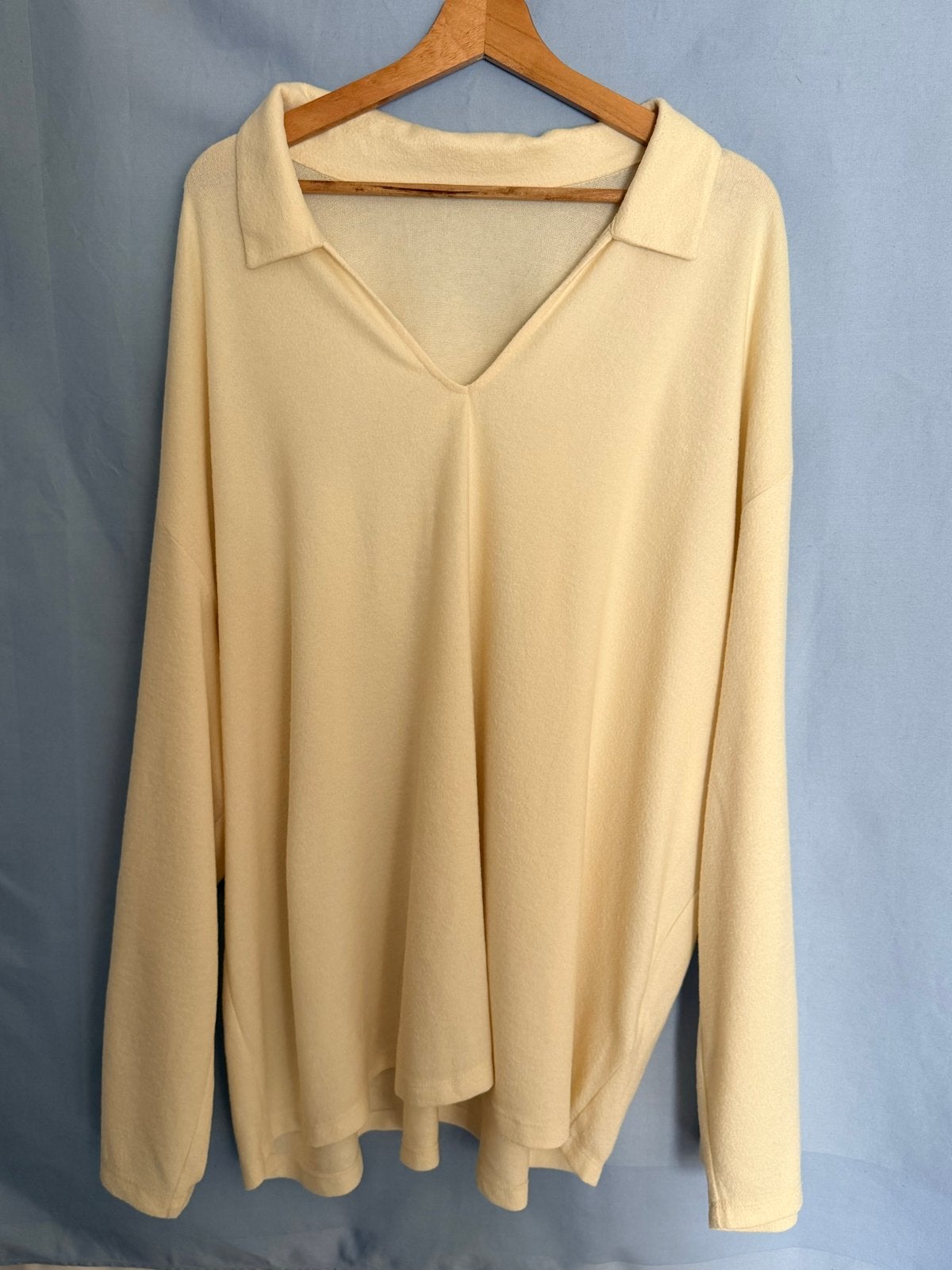 MS Mode Crèmekleurige trui met kraag en v-hals - Maat 52-54, Kleding | Dames, Verzenden, Maat 46/48 (XL) of groter, Onbekend, Zo goed als nieuw