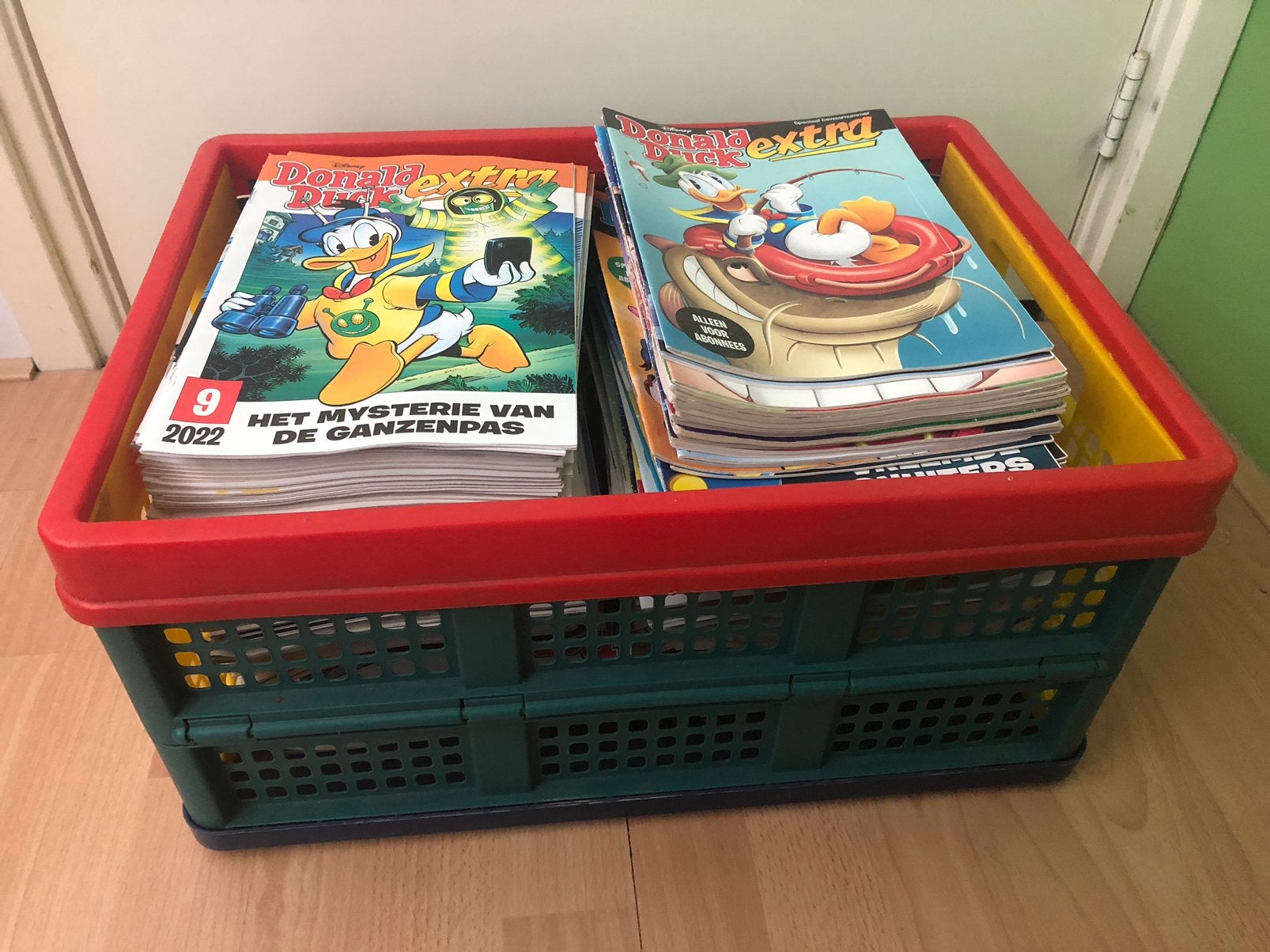 Krat vol Donald Duck Extra’s, Boeken, Strips | Comics, Zo goed als nieuw, Meerdere comics, Europa, Ophalen