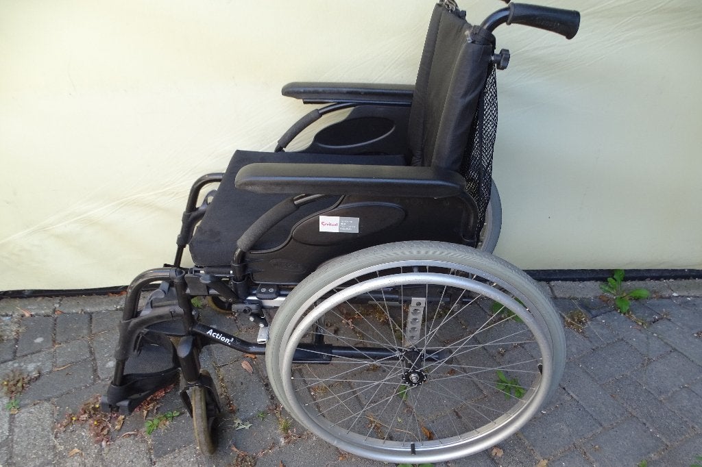 Invacare rolstoel Action 3, Diversen, Rolstoelen, Ophalen, Inklapbaar, Gebruikt, Duwrolstoel