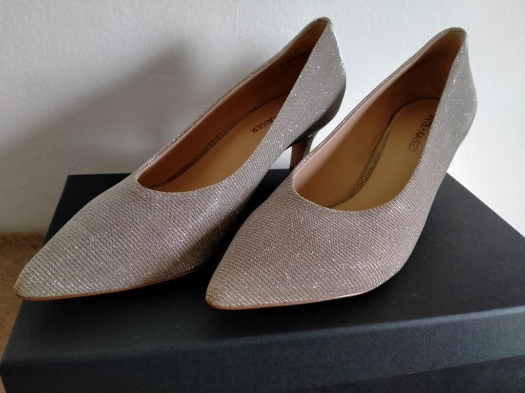 Pumps Peter Kaiser M36, Kleding | Dames, Schoenen, Ophalen of Verzenden, Zo goed als nieuw, Overige kleuren