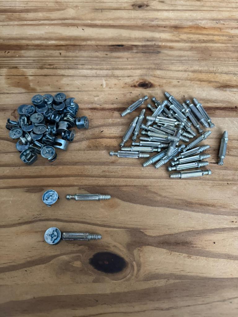 32 Nokschoeven met bijpassende nokkensluitmoeren, Ophalen of Verzenden, Gebruikt, Minder dan 50 mm, Bouten of Moeren