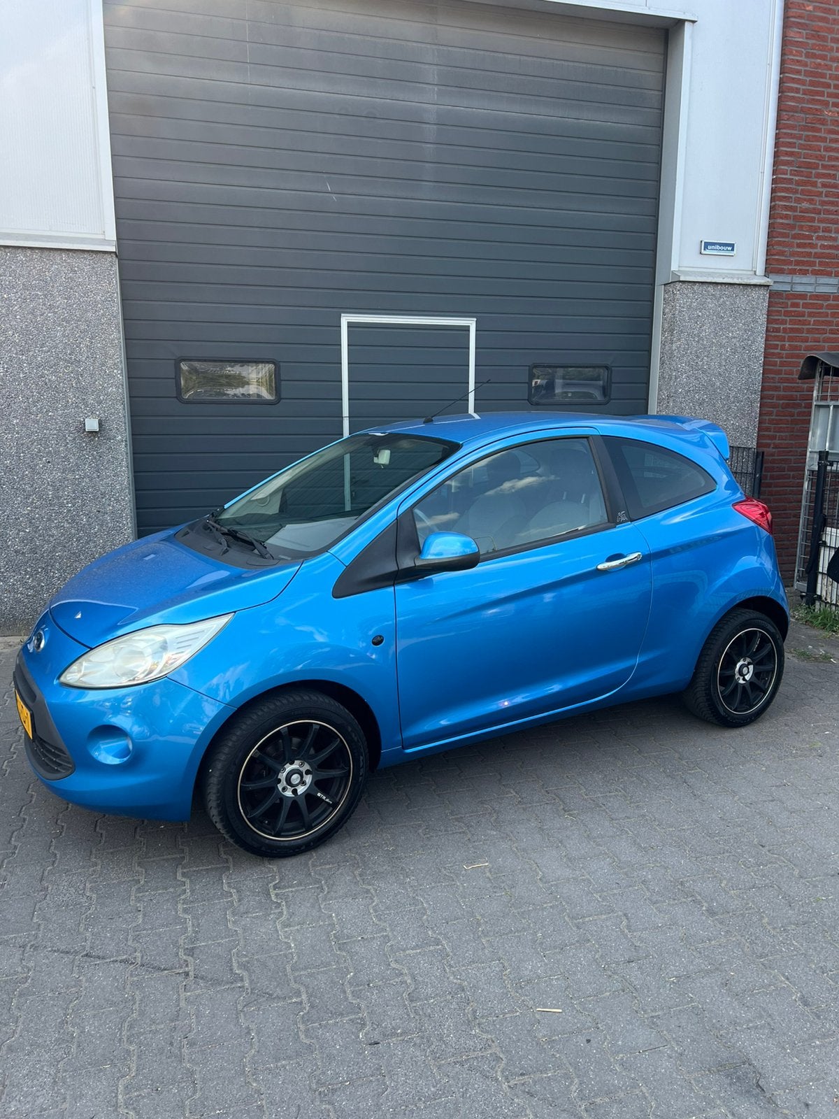 Nette Ford Ka Titanium X 2010 Airco, NAP, Auto's, Ford, Voorwielaandrijving, 1242 cc, 4 cilinders, Origineel Nederlands