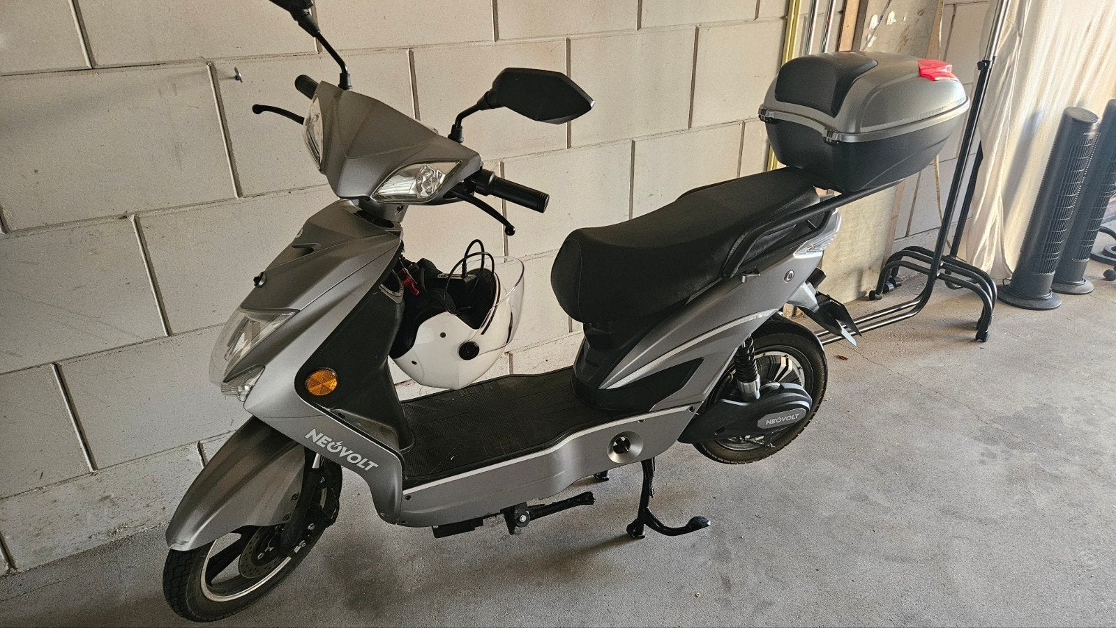NeoVolt Elektrische Scooter voor de camping, Ophalen, Zo goed als nieuw, Elektrisch, Overige merken