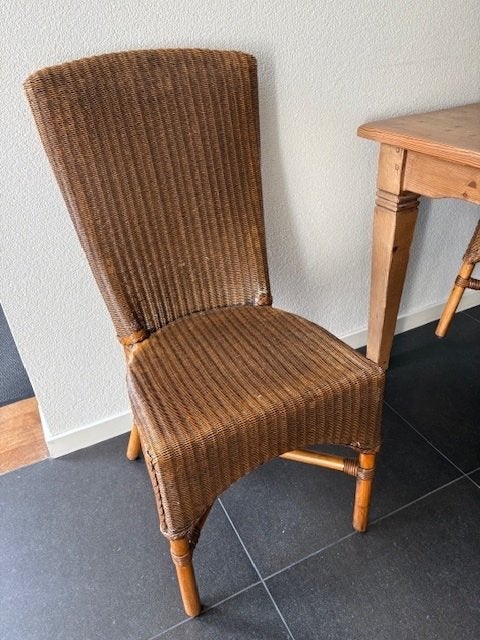 Lloyd Loom rotan eetkamerstoelen (4 stuks), Huis en Inrichting, Ophalen, Gebruikt, Bruin, Klassiek