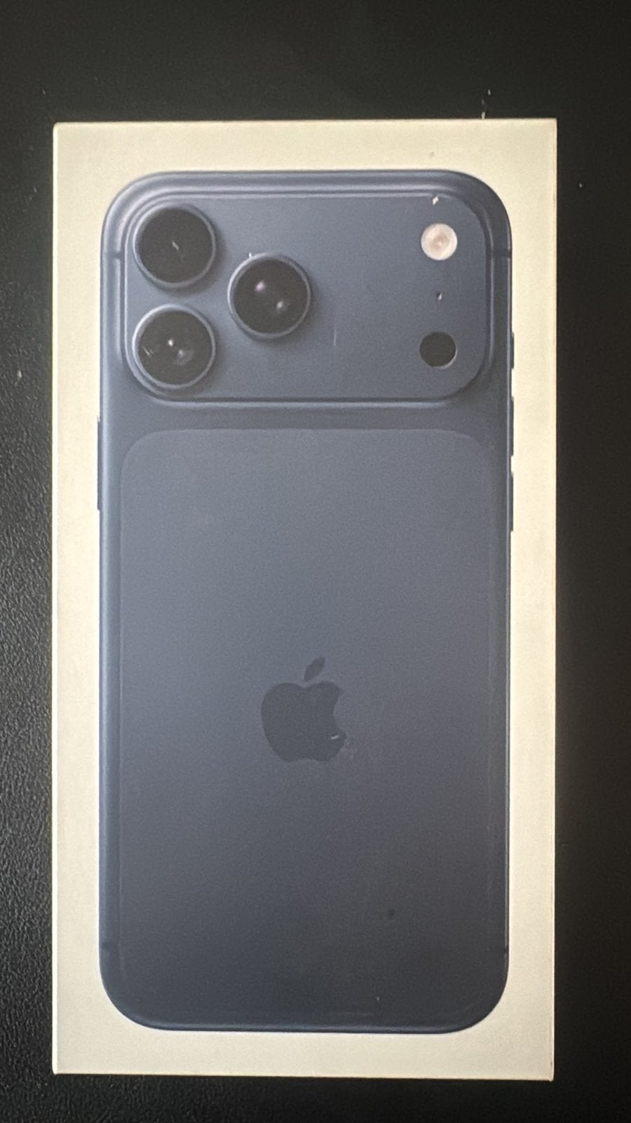 Apple iPhone 17 Pro Max 256GB deepblue  (Zo goed als nieuw), Telecommunicatie, Zwart, Zo goed als nieuw, Zonder simlock, Zonder abonnement