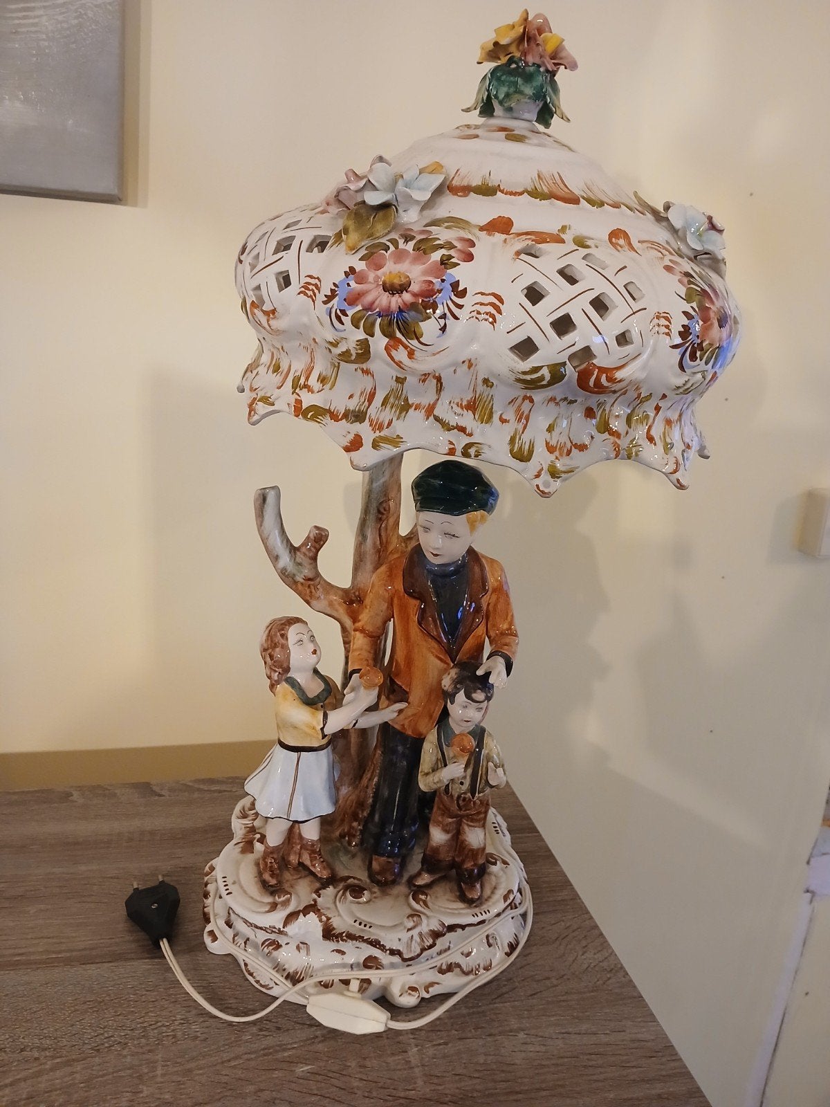 Vintage italiaanse porseleinen figuurlamp,Bassano., Ophalen