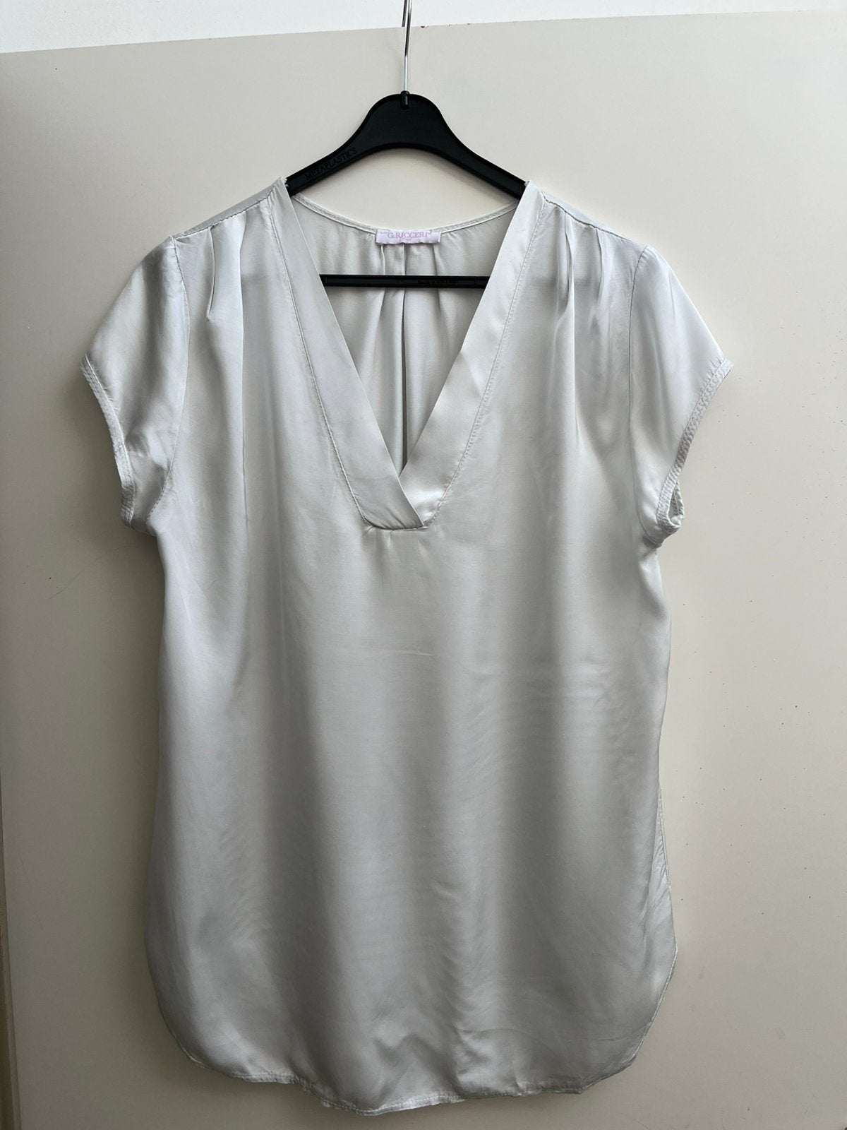 G.ricceri prachtige top zilvergrijs M (viscose, als zijde), Maat 38/40 (M), Ophalen of Verzenden, Zo goed als nieuw, Korte mouw