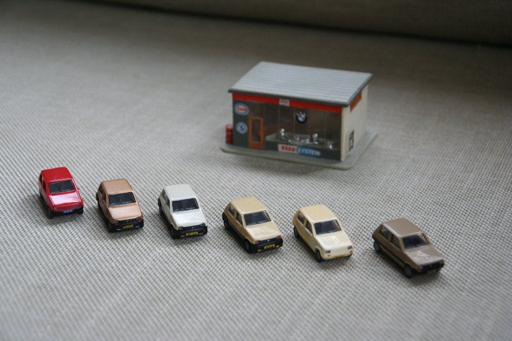 PRALINE 1:87, 5 x Renault 5 tweede generatie (1984) (13-18), Hobby en Vrije tijd, Modelauto's | 1:87, Ophalen of Verzenden, Zo goed als nieuw