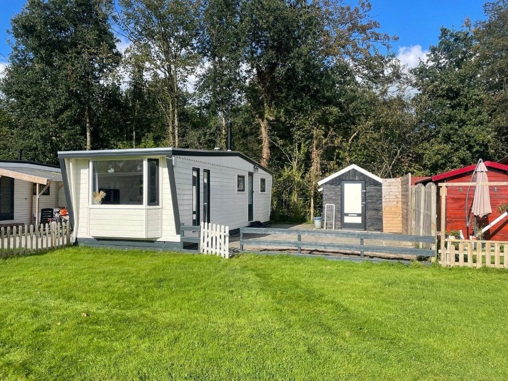 Chalet op Vakantiepark De Kleine Wielen - 365 dagen bewoning, Tot en met 4