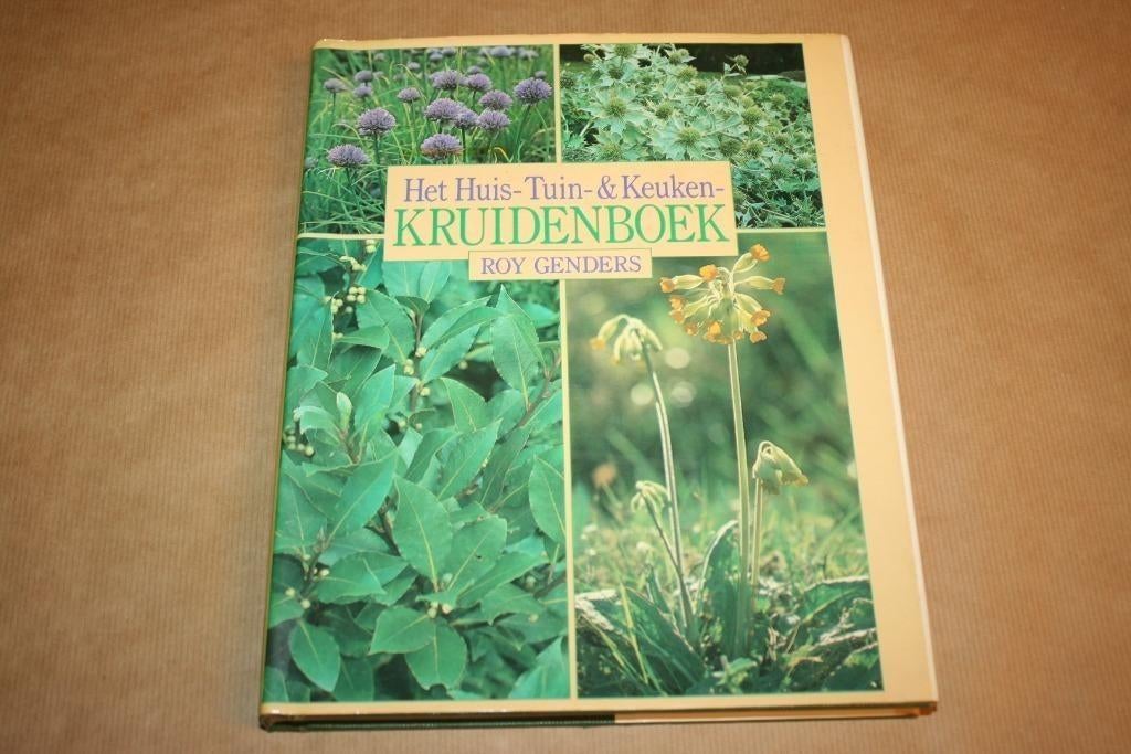 Het Huis- Tuin- & Keuken-Kruidenboek - Roy Genders, Ophalen of Verzenden, Gelezen, Tuinieren en Tuinplanten