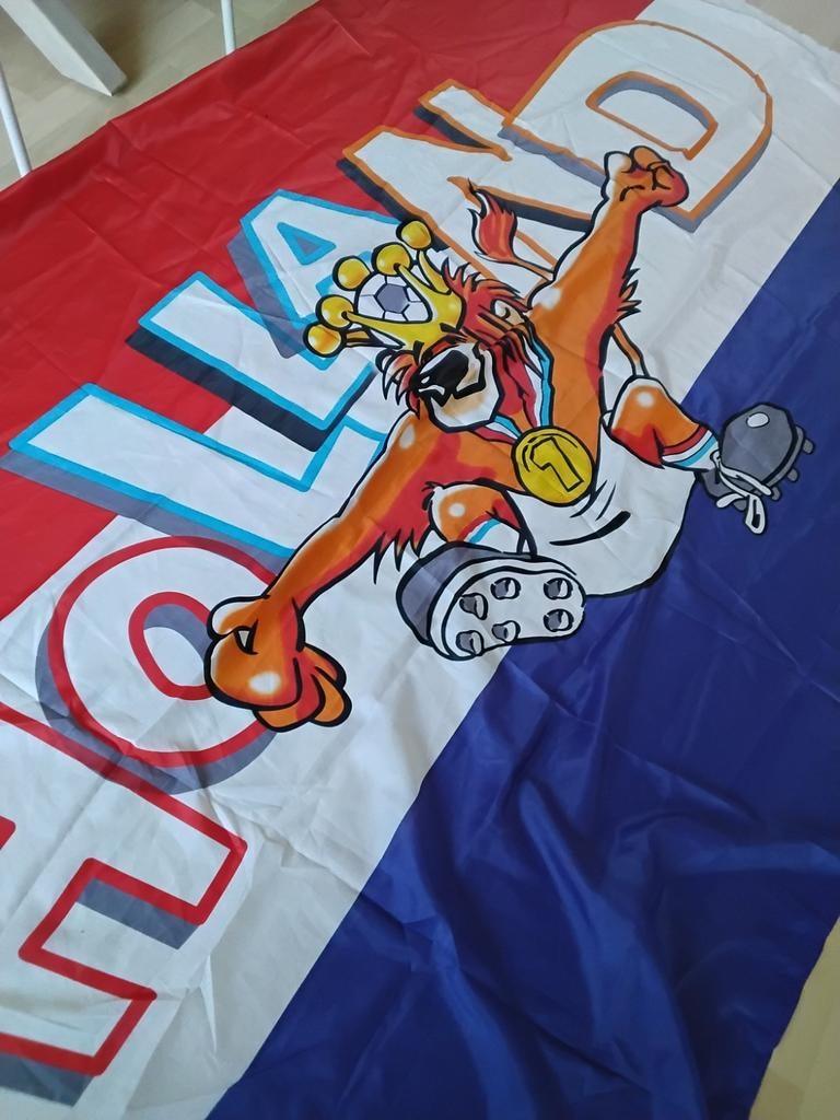 Mega wandvlag voetbal, Diversen, Vlaggen en Wimpels, Ophalen of Verzenden, Zo goed als nieuw