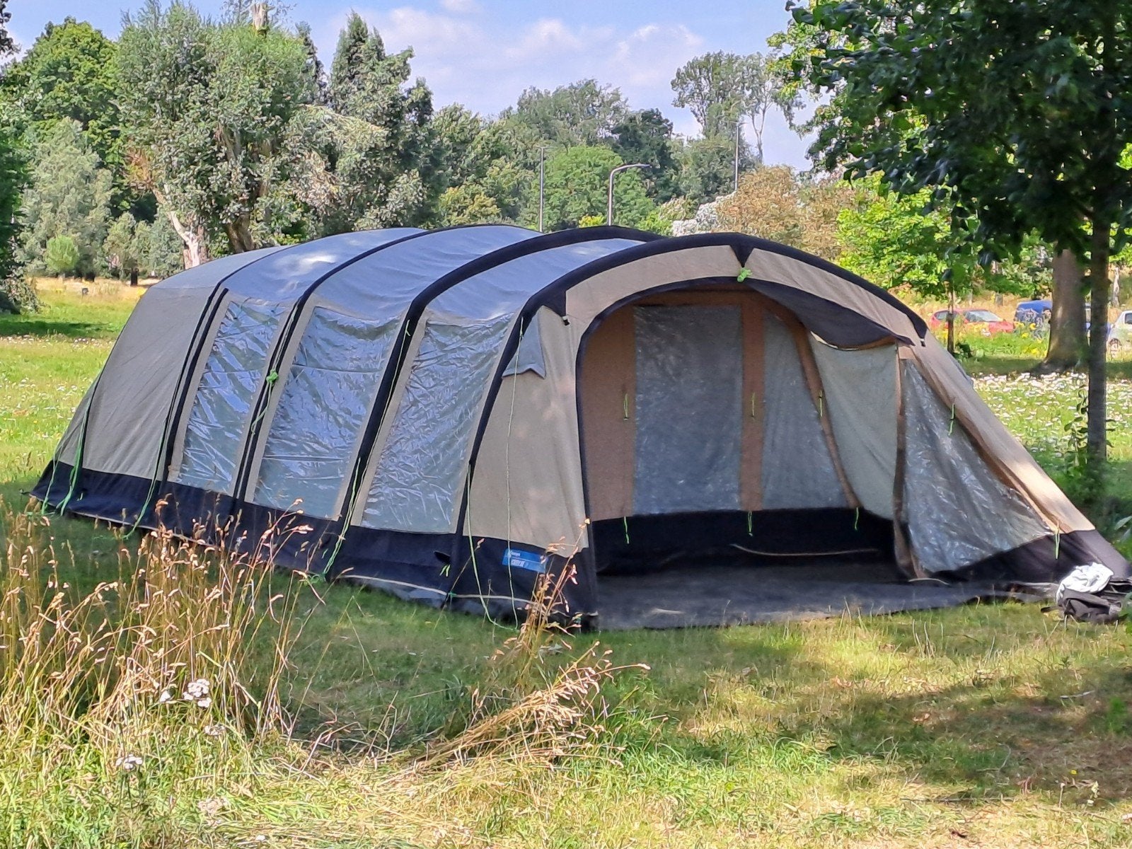 Kampa Croyde 6 Classic Air + pomp, haringen, tapijt én tarp, Caravans en Kamperen, Tenten, Ophalen, Gebruikt, Tot en met 6