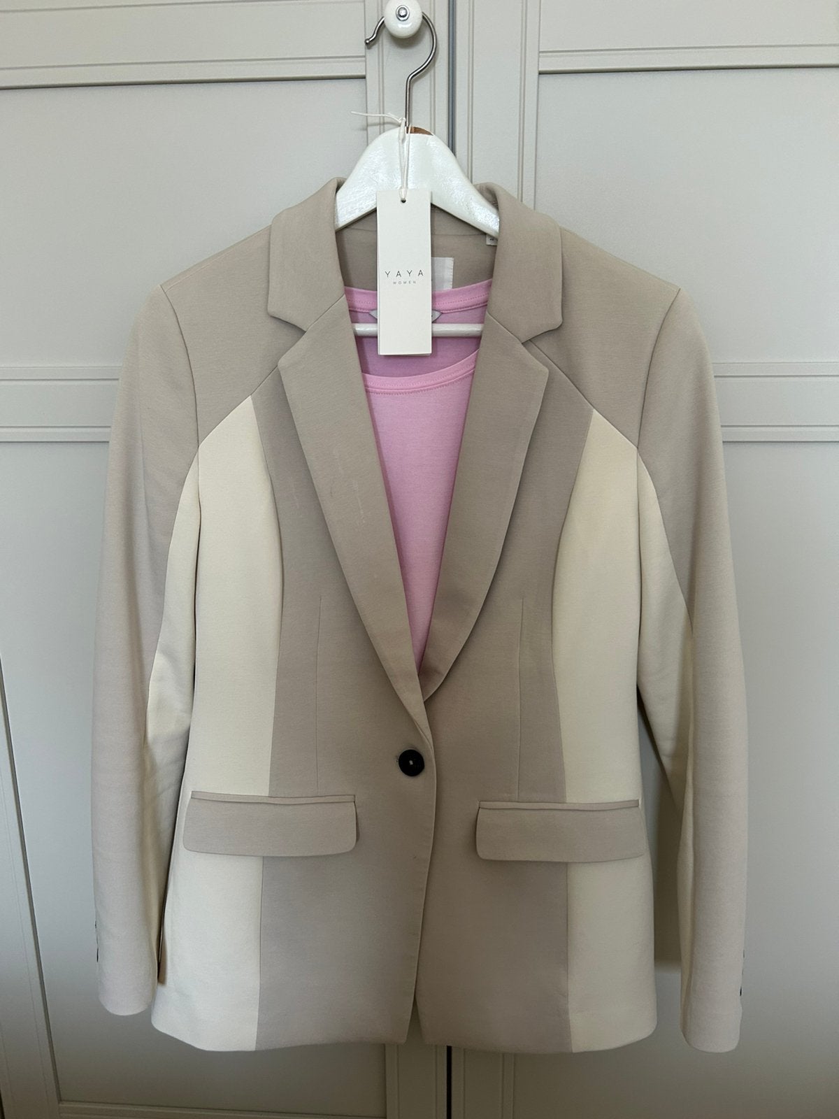 Nieuwe blazer maat 40 yaya, Maat 38/40 (M), Verzenden, Beige, Nieuw