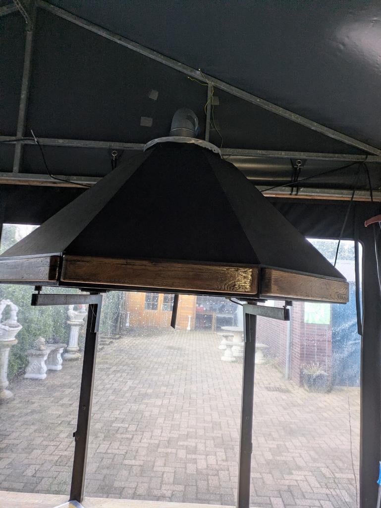 Professionele gasbarbecue met afzuigkap en verlichting, Ophalen of Verzenden