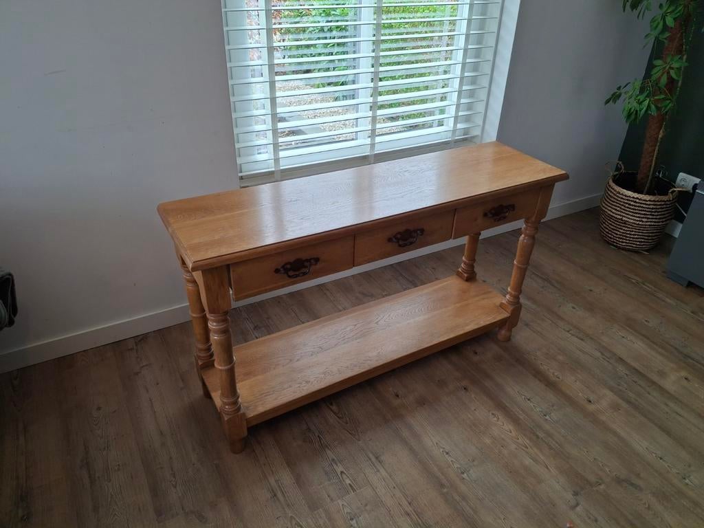 Massief eiken sidetable, Ophalen, 100 tot 150 cm, Zo goed als nieuw, 25 tot 50 cm