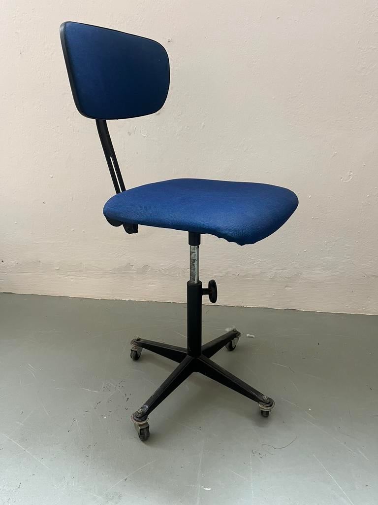 Ahrend/cirkel bureaustoel, Ophalen, Gebruikt, Blauw