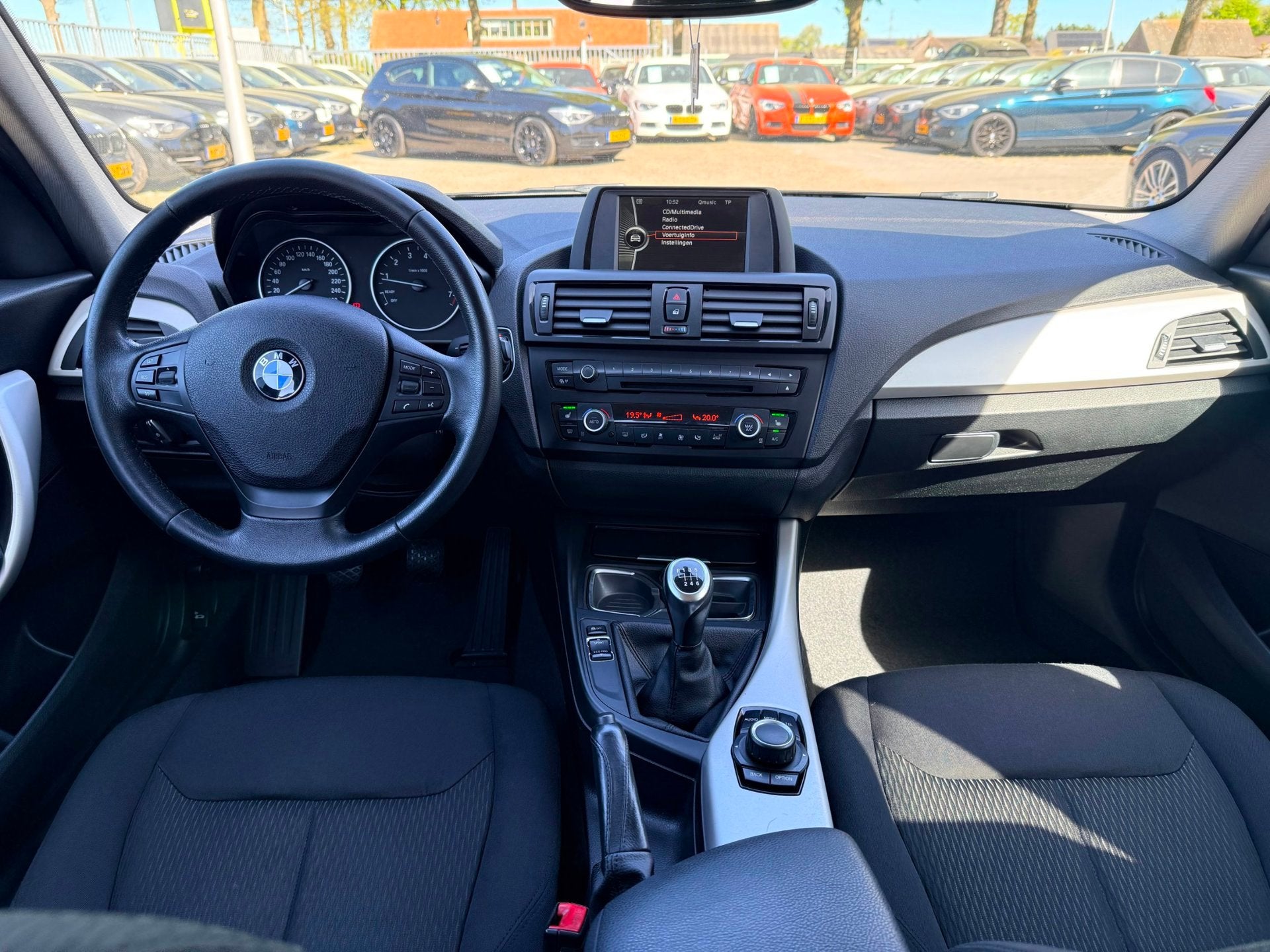 BMW 1-serie 116i Executive|Nieuwe Ketting + Klepseals|Climat, Auto's, 1-Serie, Gebruikt, Zwart, 19 km/l