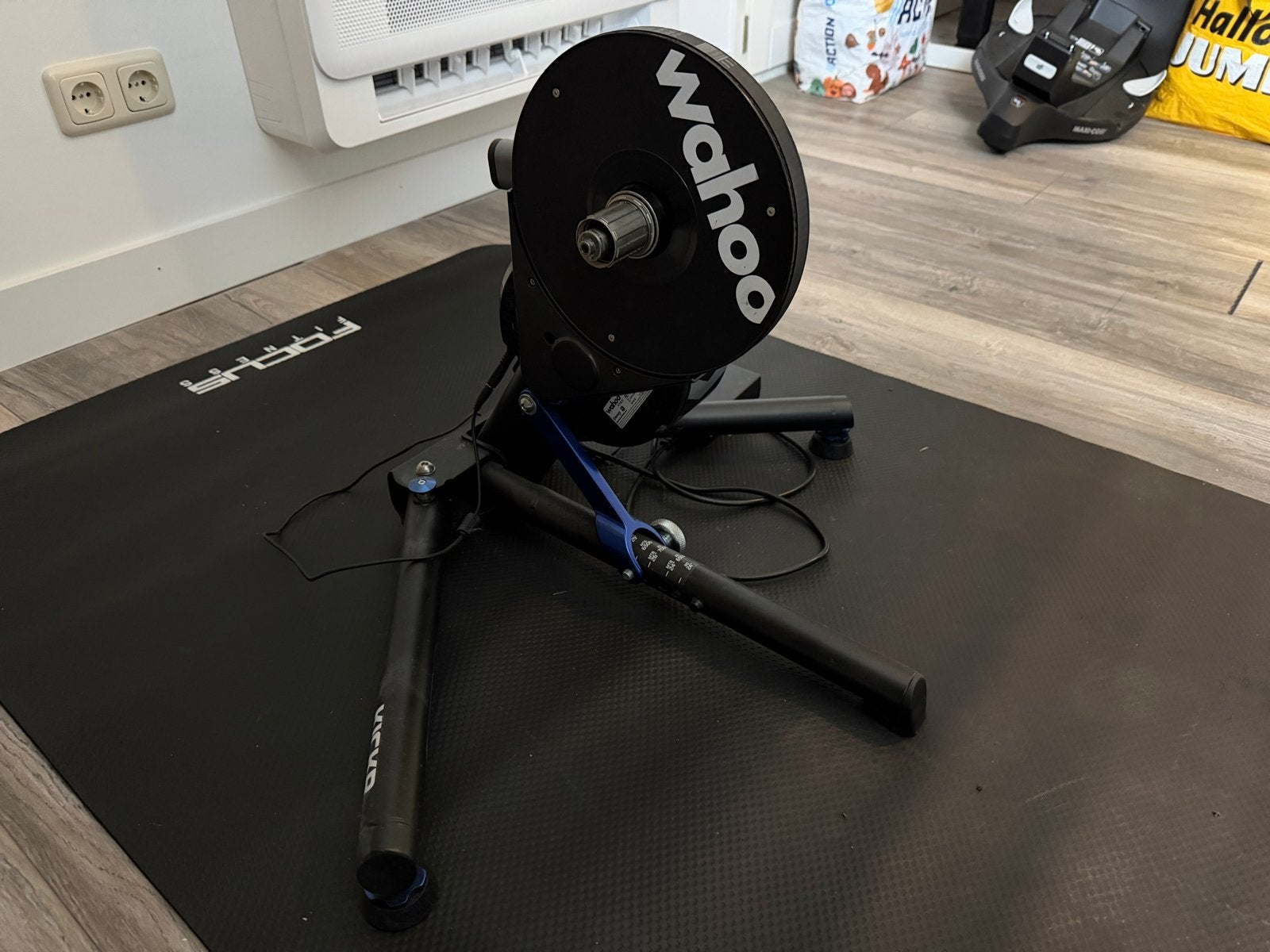 Wahoo kickr v2 fietstrainer, Sport en Fitness, Wielrennen, Ophalen, Zo goed als nieuw, Overige typen