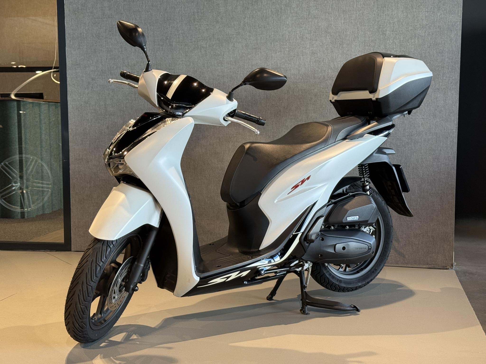 Honda SH 150i ABS 150 Motorscooter Automaat Mat White 14.500, Scooter, 11 kW of minder, Automaat, 153 cc
