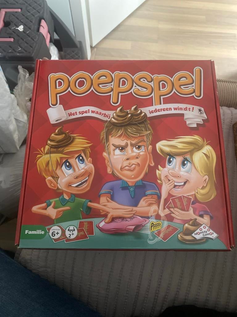 Poepspel - Het hilarische spel voor de hele familie!, Ophalen of Verzenden, Zo goed als nieuw