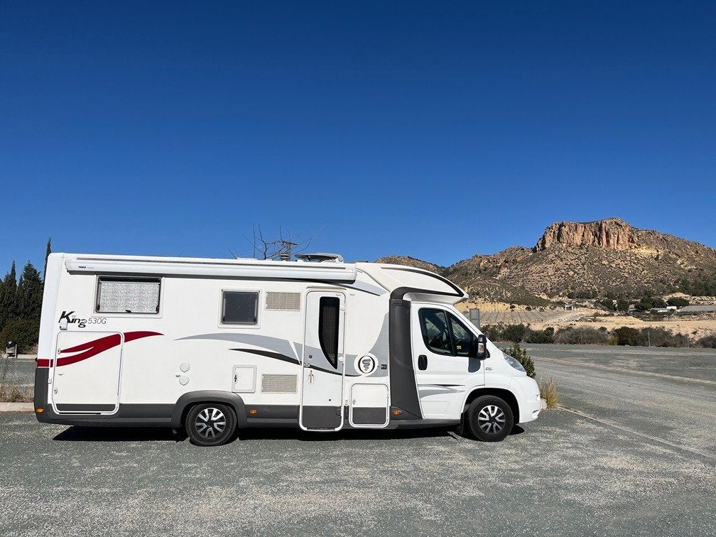 Elnagh King 530G Fiat Ductato 150, Caravans en Kamperen, Overige merken, Kluisje, Fiat, 7 tot 8 meter