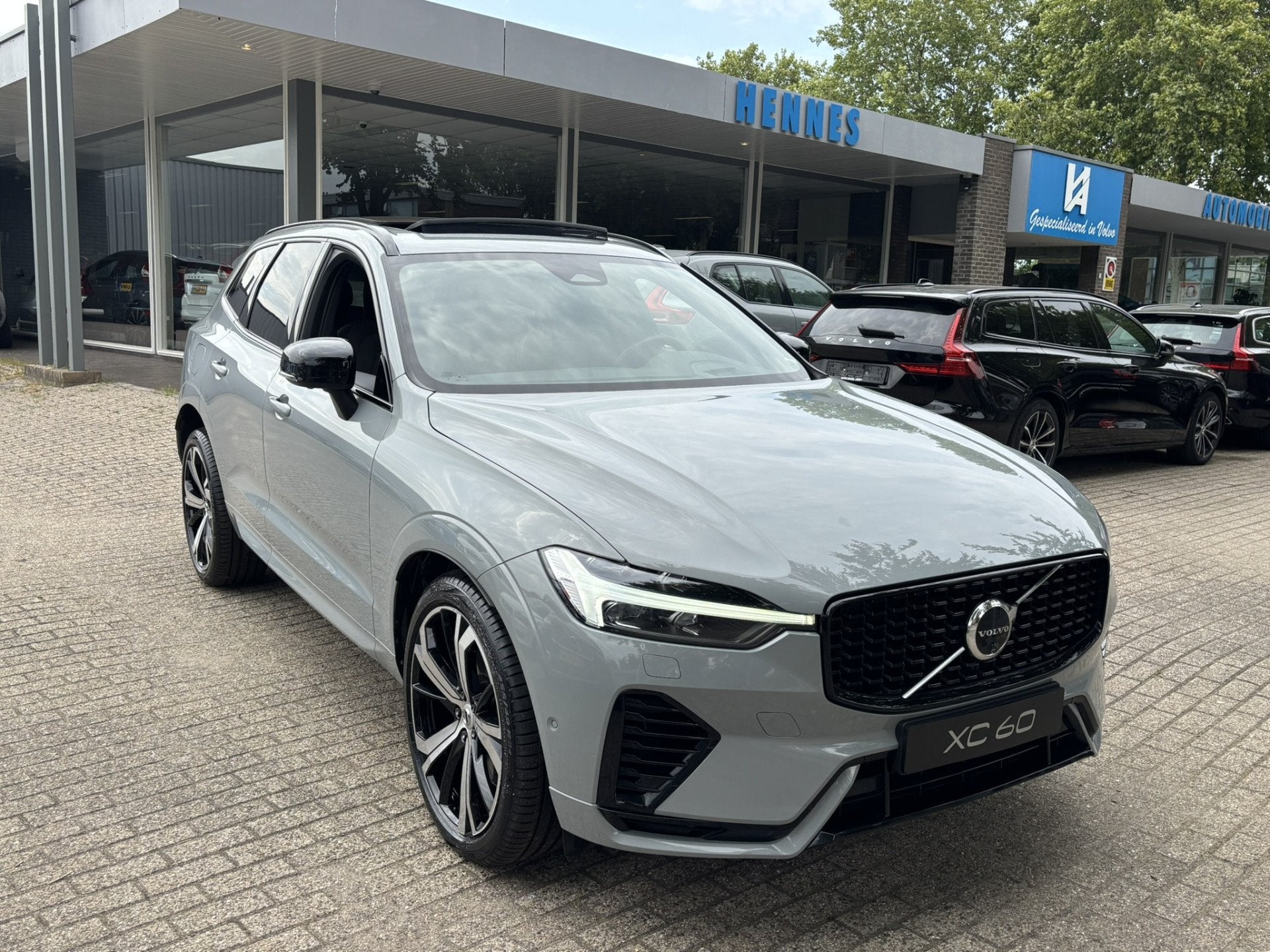 Volvo XC60 T6 Recharge AWD Ultimate Dark Pano 360 HeadUp Key, Automaat, Gebruikt, Bedrijf, XC60