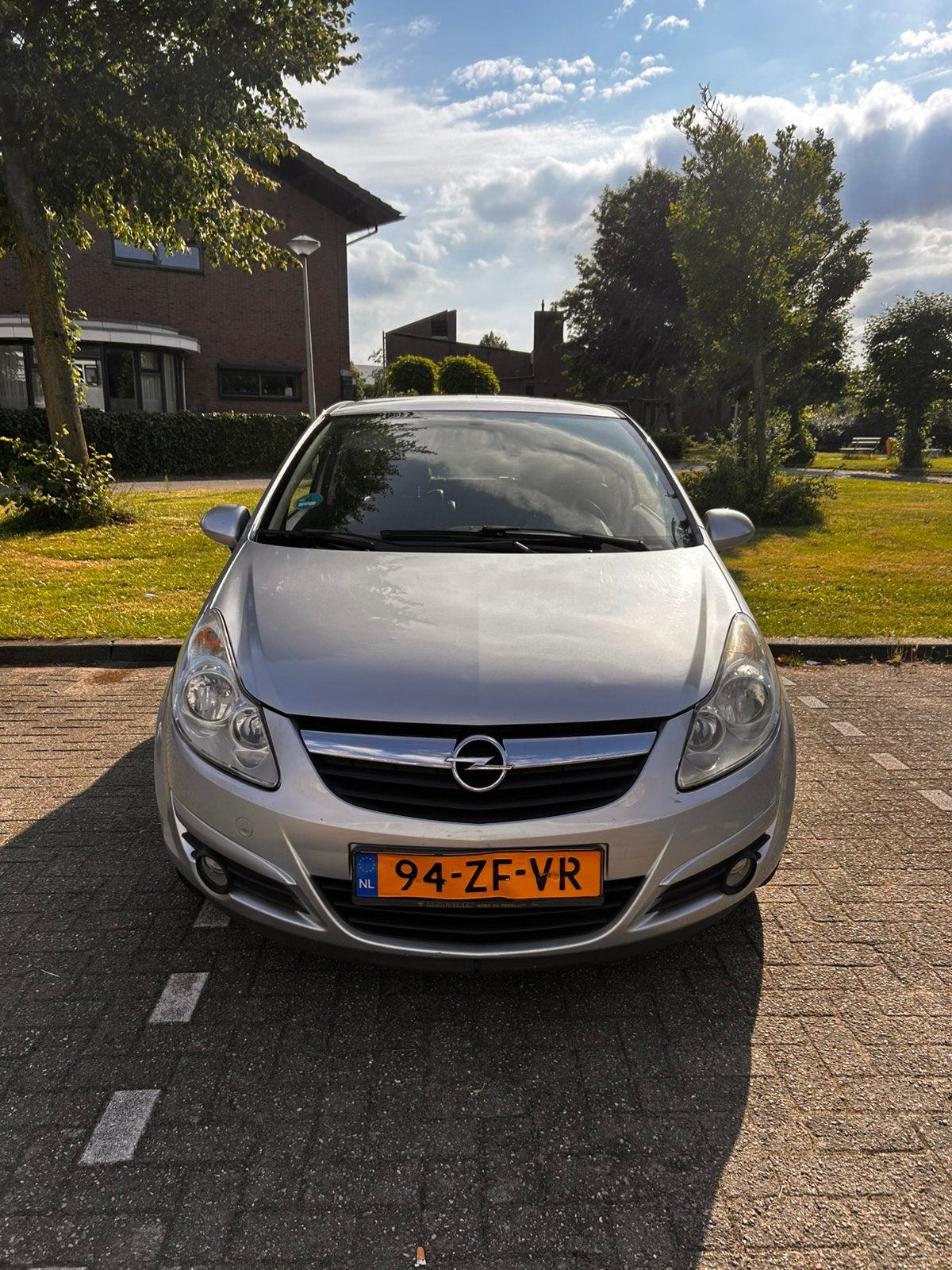 Opel Corsa 1.2 16V 3D WR 2008 Grijs, Voorwielaandrijving, 450 kg, 40 €/maand, 1229 cc