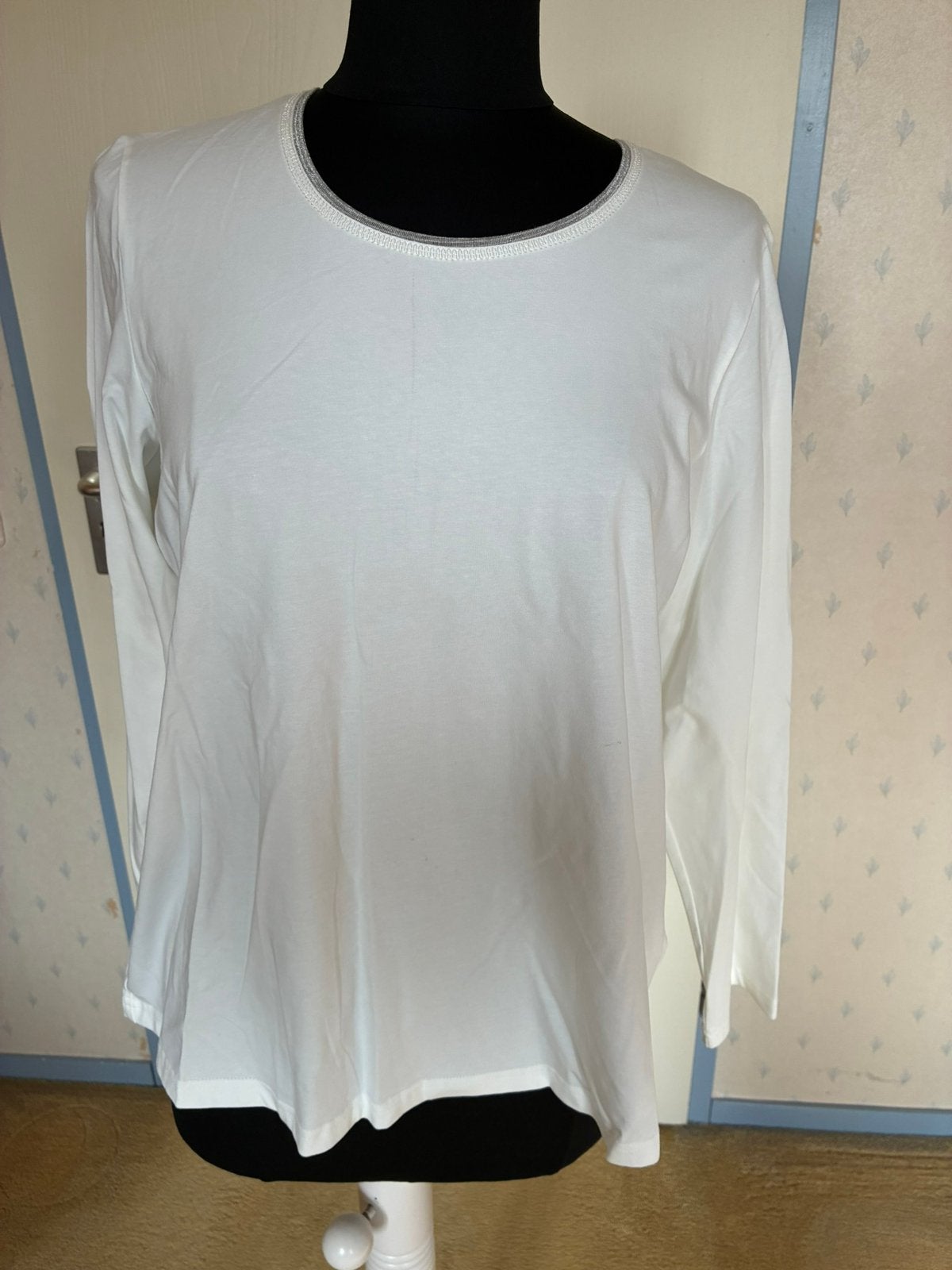 142 Nieuw shirt van Just White in maat 44, Kleding | Dames, T-shirts, Verzenden, Wit, Maat 42/44 (L), Nieuw