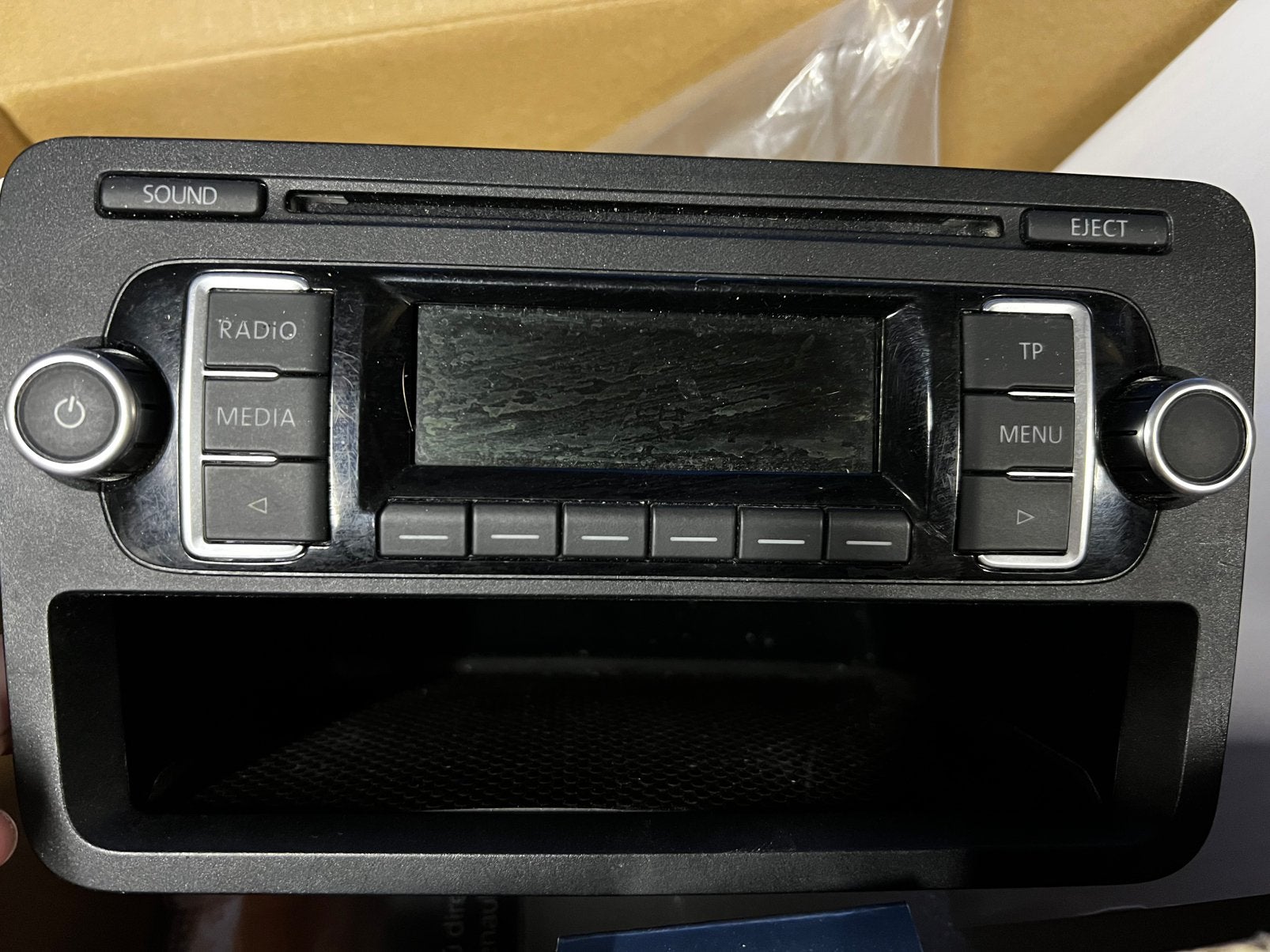 Autoradio uit VW caddy RCD210 MP3, Ophalen of Verzenden, Gebruikt