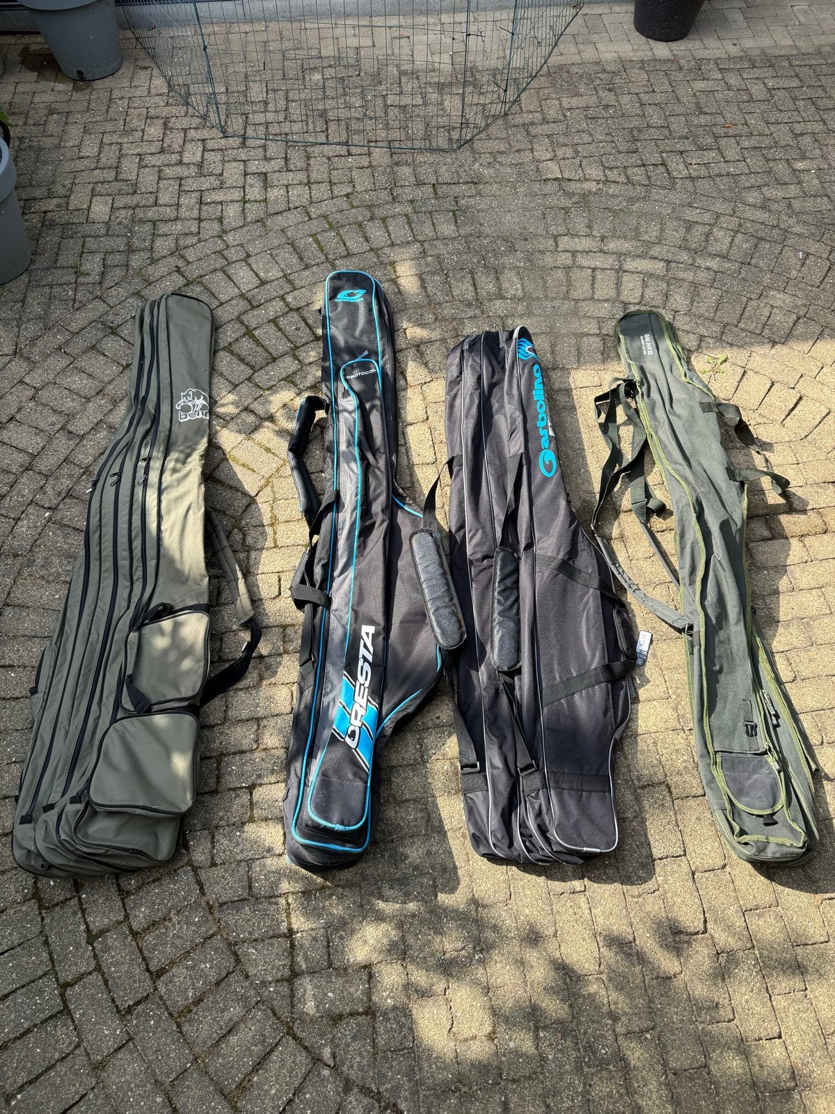 *** Foudralen: Behr, Cresta, Garbolino, Balzer ***, Ophalen of Verzenden, Zo goed als nieuw, Koffer of Tas