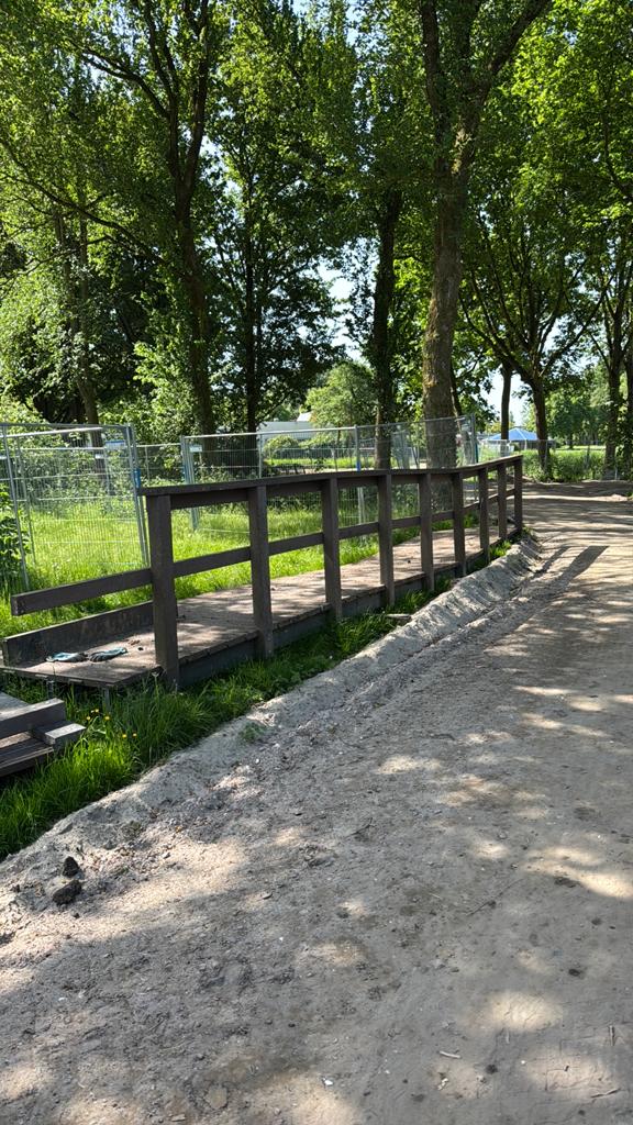 Loopbrug, Dieren en Toebehoren