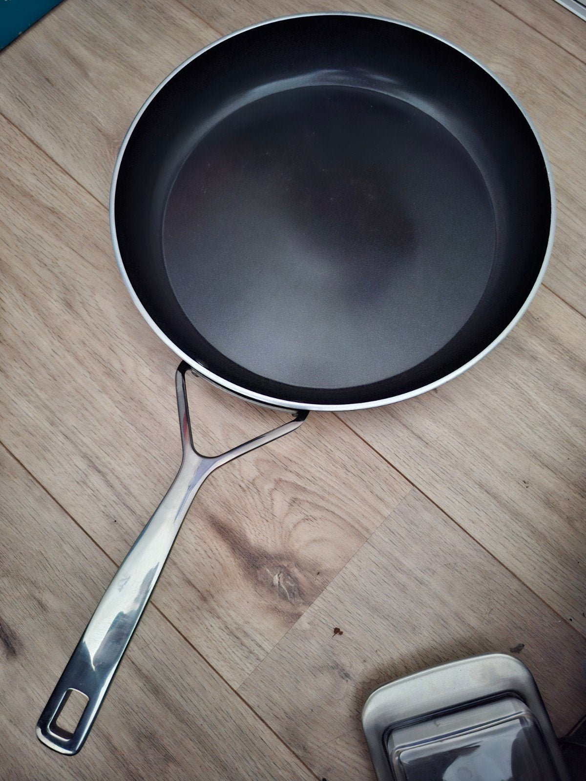 32 cm Demeyere Alu Pro 5 Ceraforce koekenpan
Koekenpan Ceraf, Ophalen of Verzenden, Zo goed als nieuw, Rvs
