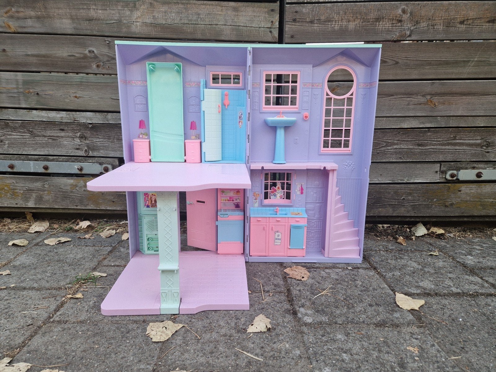 Barbie opvouwbaar poppenhuis (Model 53967) - Goede staat, Ophalen of Verzenden, Gebruikt, Poppenhuis