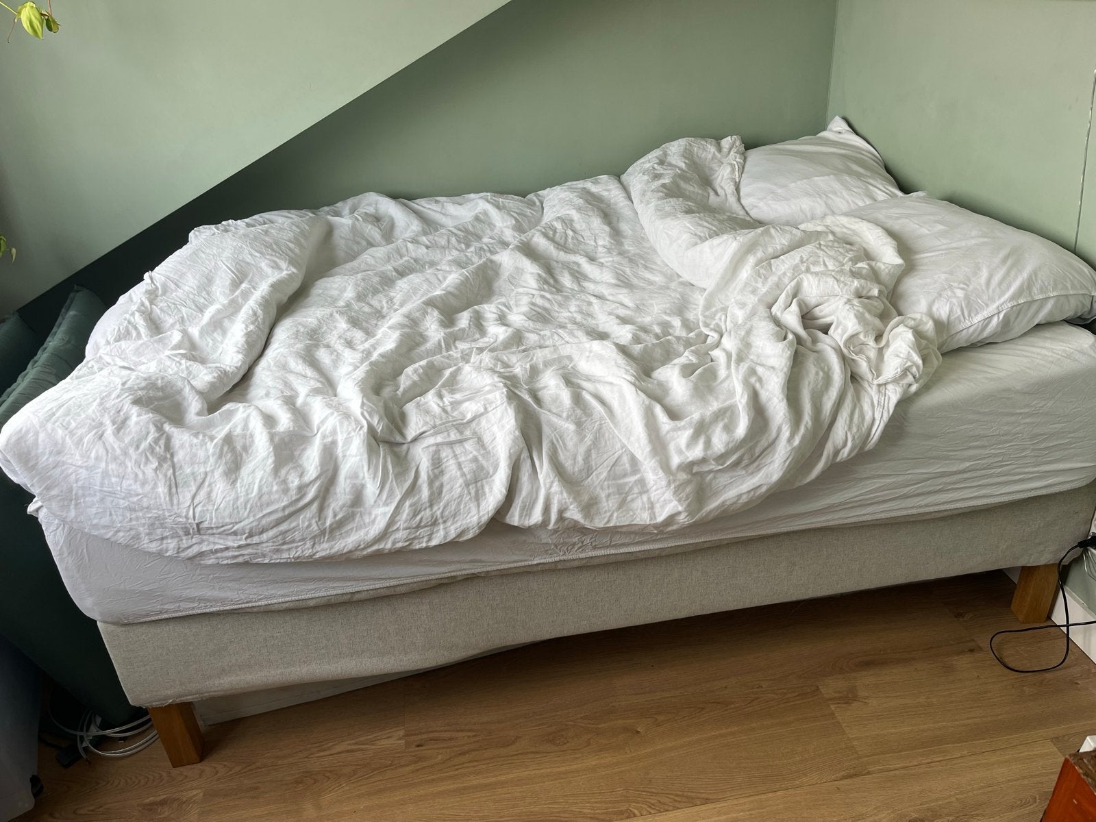 Ikea boxspring 140 x 200 zonder matra, Gebruikt, 90 cm, Eenpersoons, Ophalen of Verzenden