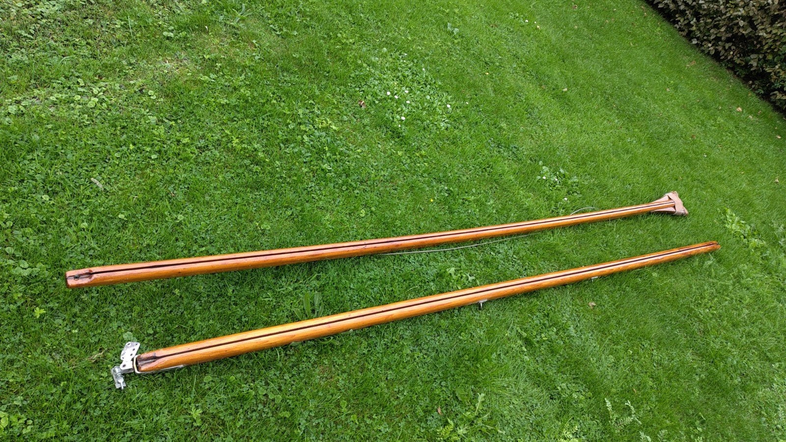 Houten mast, giek en gaffel voor een valk, Ophalen, 6 meter of meer, Gebruikt, Minder dan 15 m²