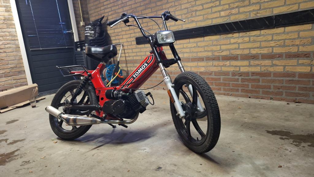 Mooie Tomos 50cc, Ophalen, Gebruikt, Maximaal 45 km/u, 2 versnellingen