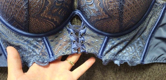Hunkemöller BH's 75C - Zwart (nieuw) en Blauw (z.g.a.n.), Hunkemöller, Verzenden, Zwart, BH