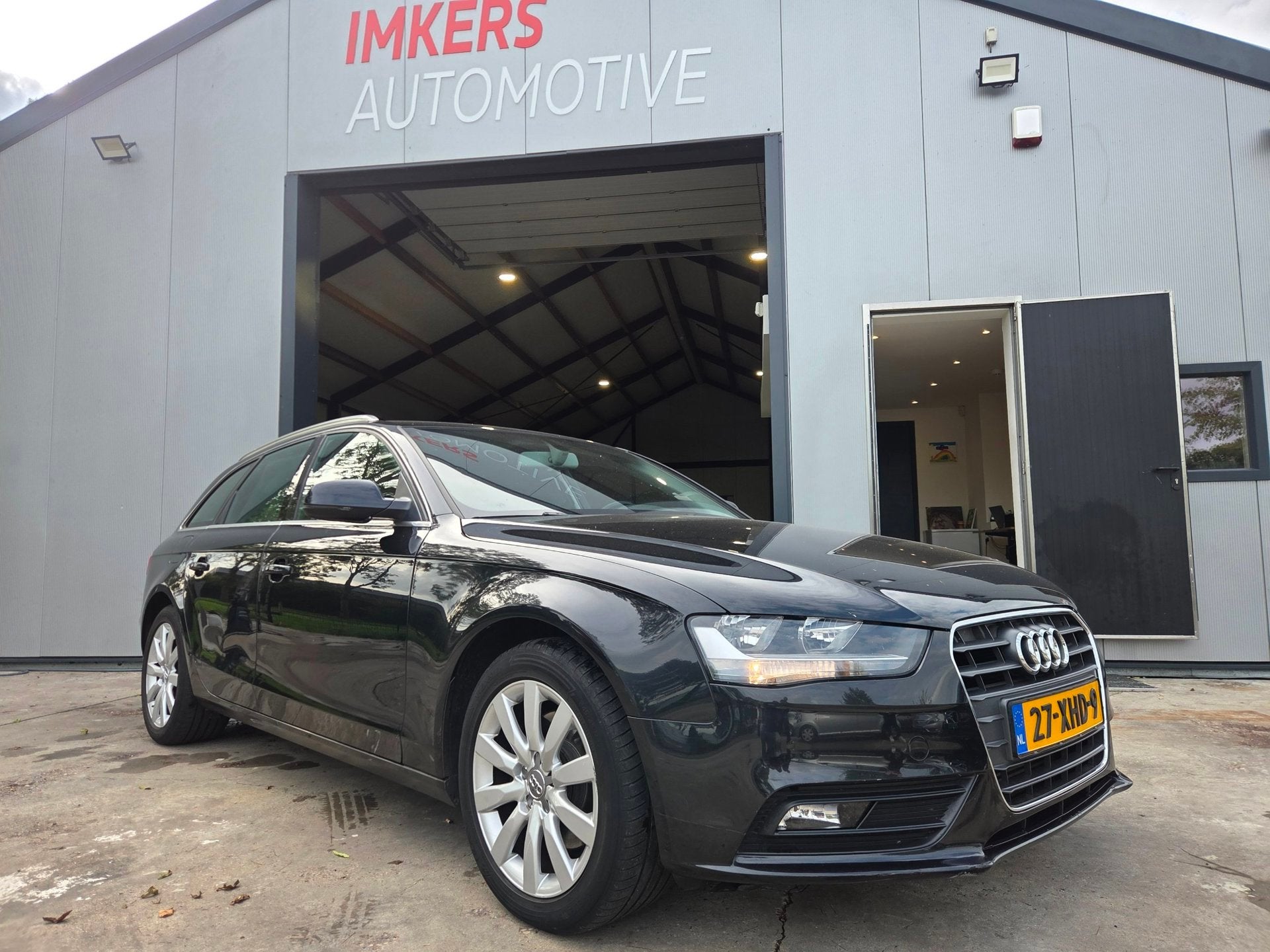 Audi A4 Avant 1.8 TFSI Pro Line Business | AUT, Auto's, Euro 5, Stof, Gebruikt, Zwart